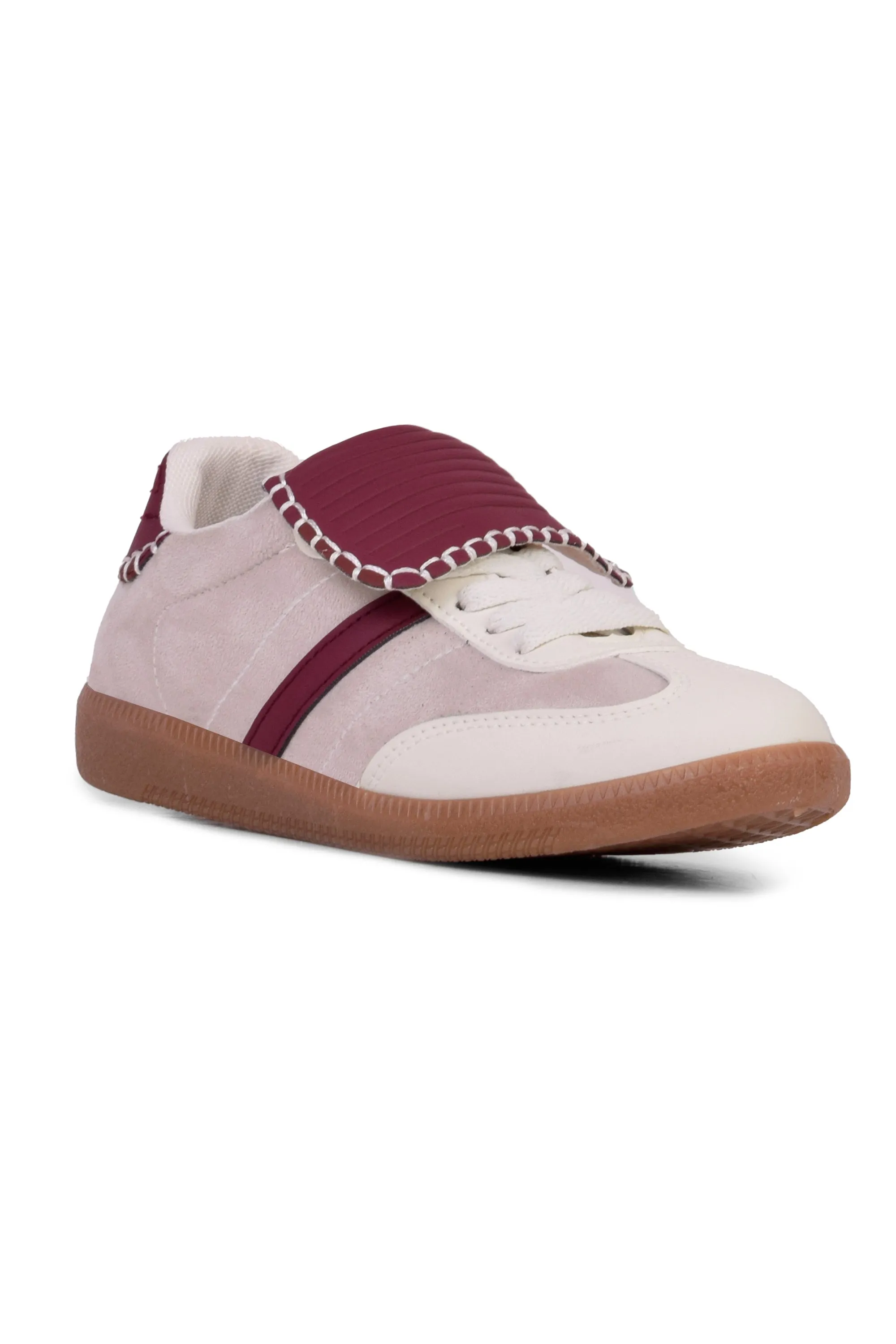 01-5147 Comfy Flat Sneaker