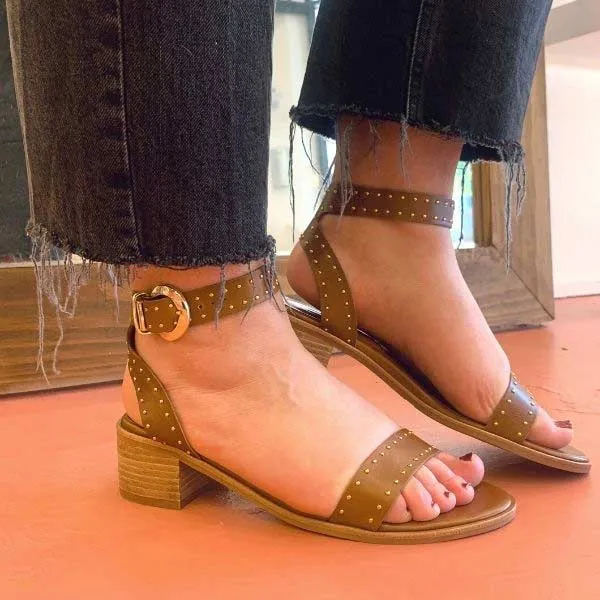 4181 Brown | Studded leather sandal