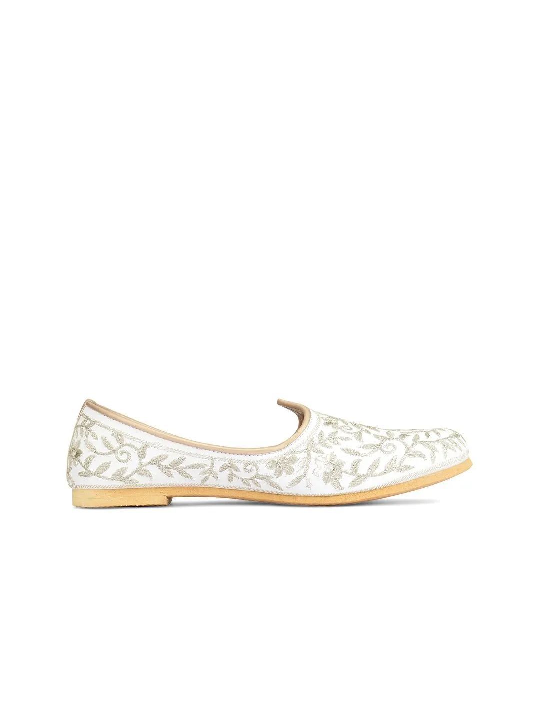 DESI COLOUR Men Embroidered Slip-On Ethnic Mojaris