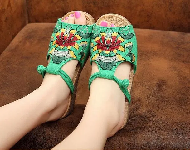 Ethnic Style Wedge with Non-slip Fish Mouth Type Embroidered Sandals and Slippers