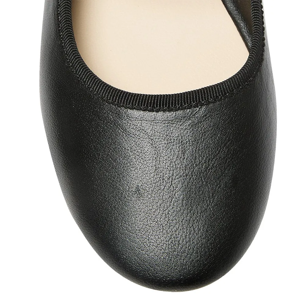 Molly Flat in Black Leather