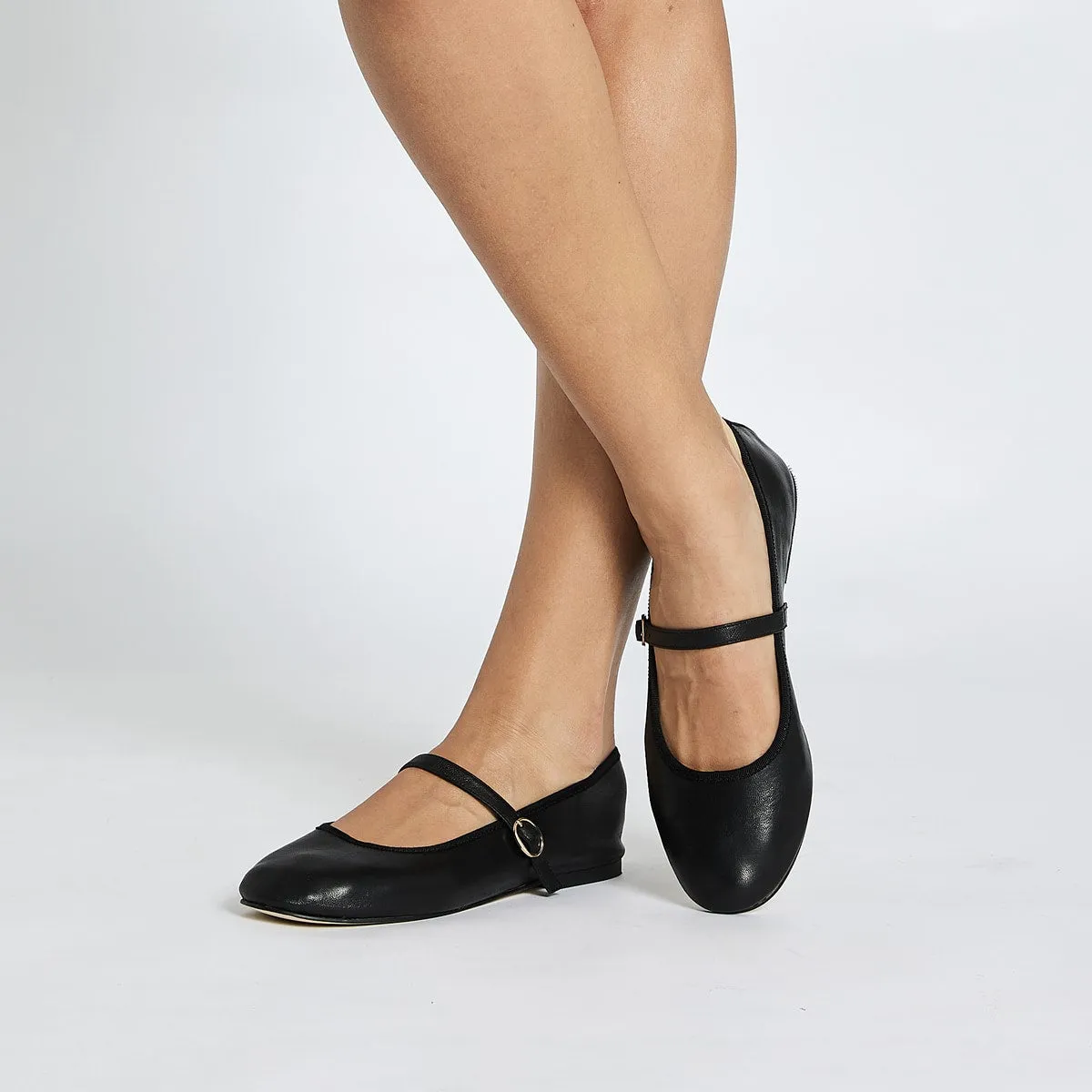 Molly Flat in Black Leather